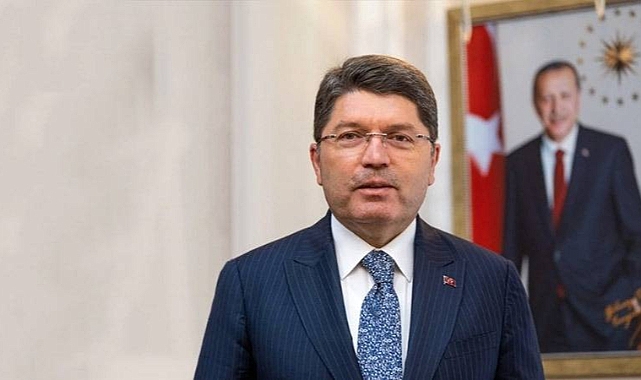 Yılmaz Tunç'tan yargı eleştirilerine cevap: Hakim ve savcılarımızın emeğine saygısızlık yapıyorlar